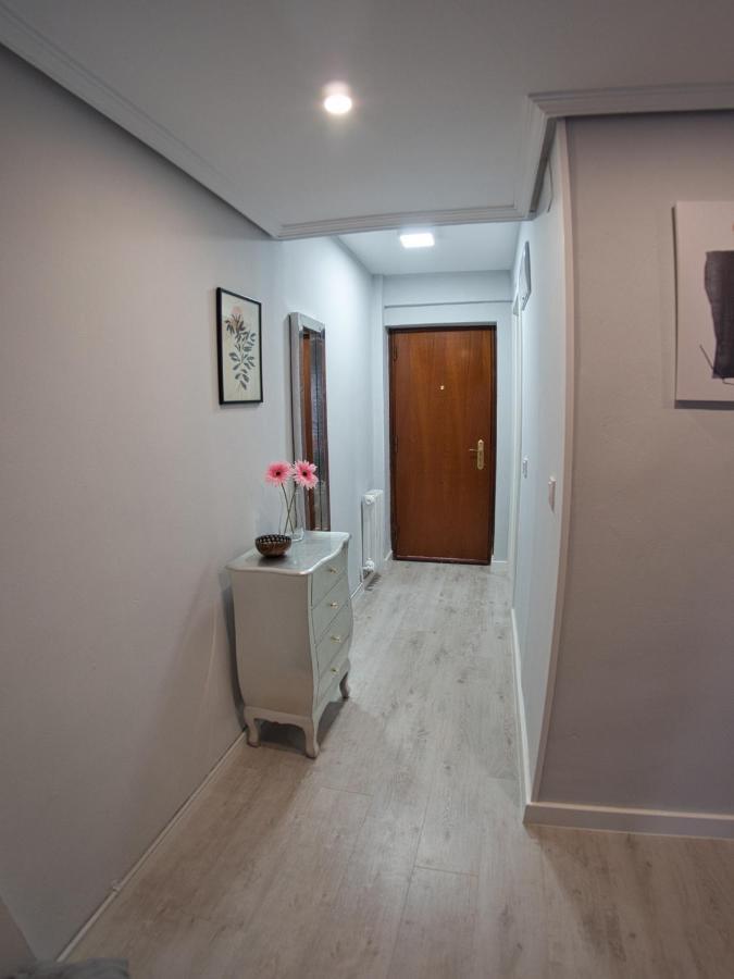 Bonito Piso Villafria Oviedo Exterior foto