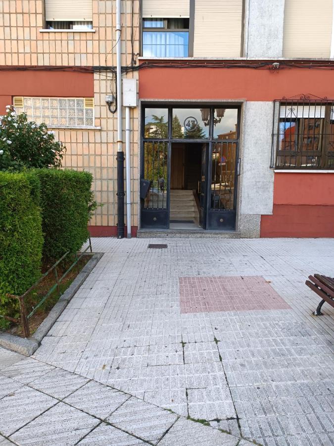 Bonito Piso Villafria Oviedo Exterior foto